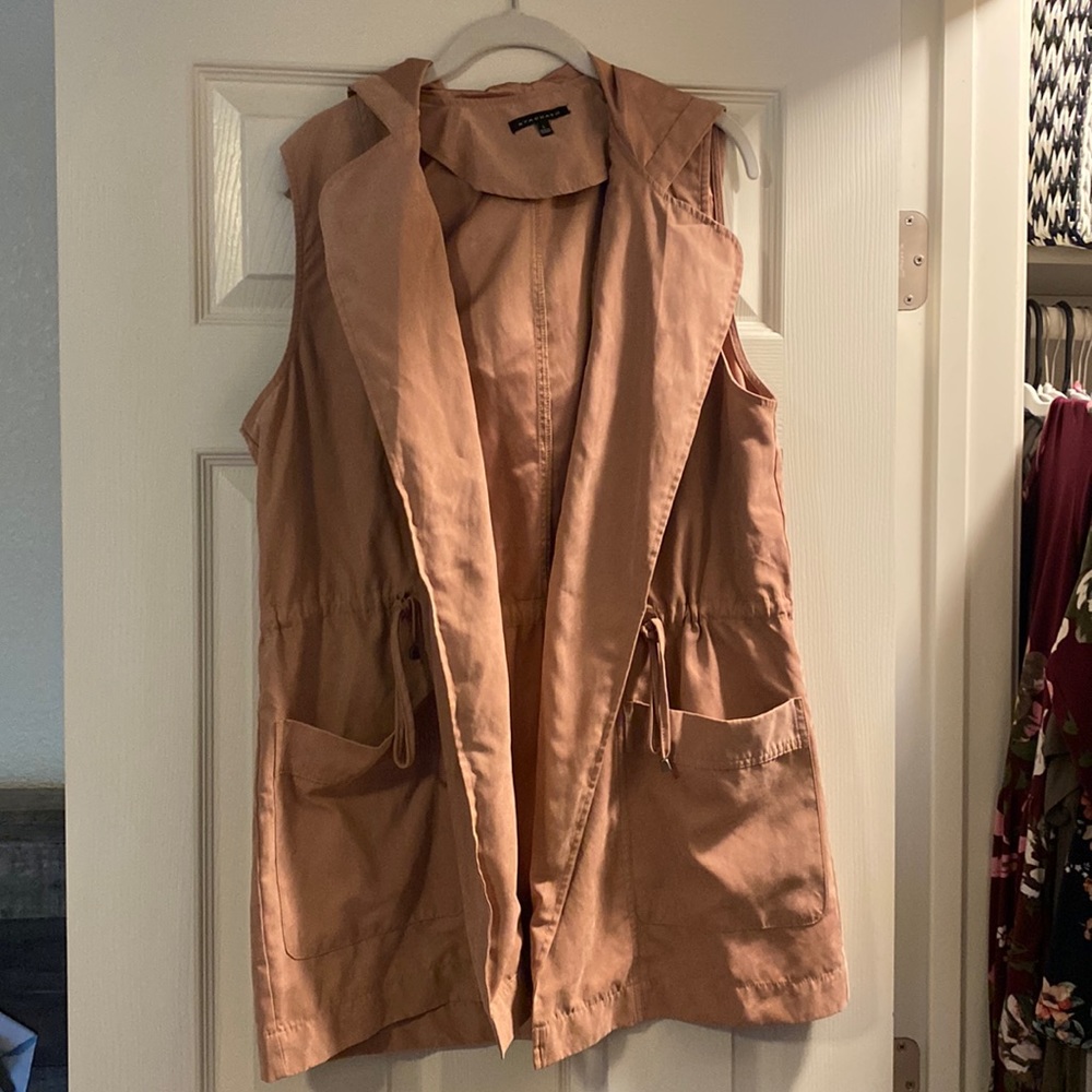 NWOT hooded vest